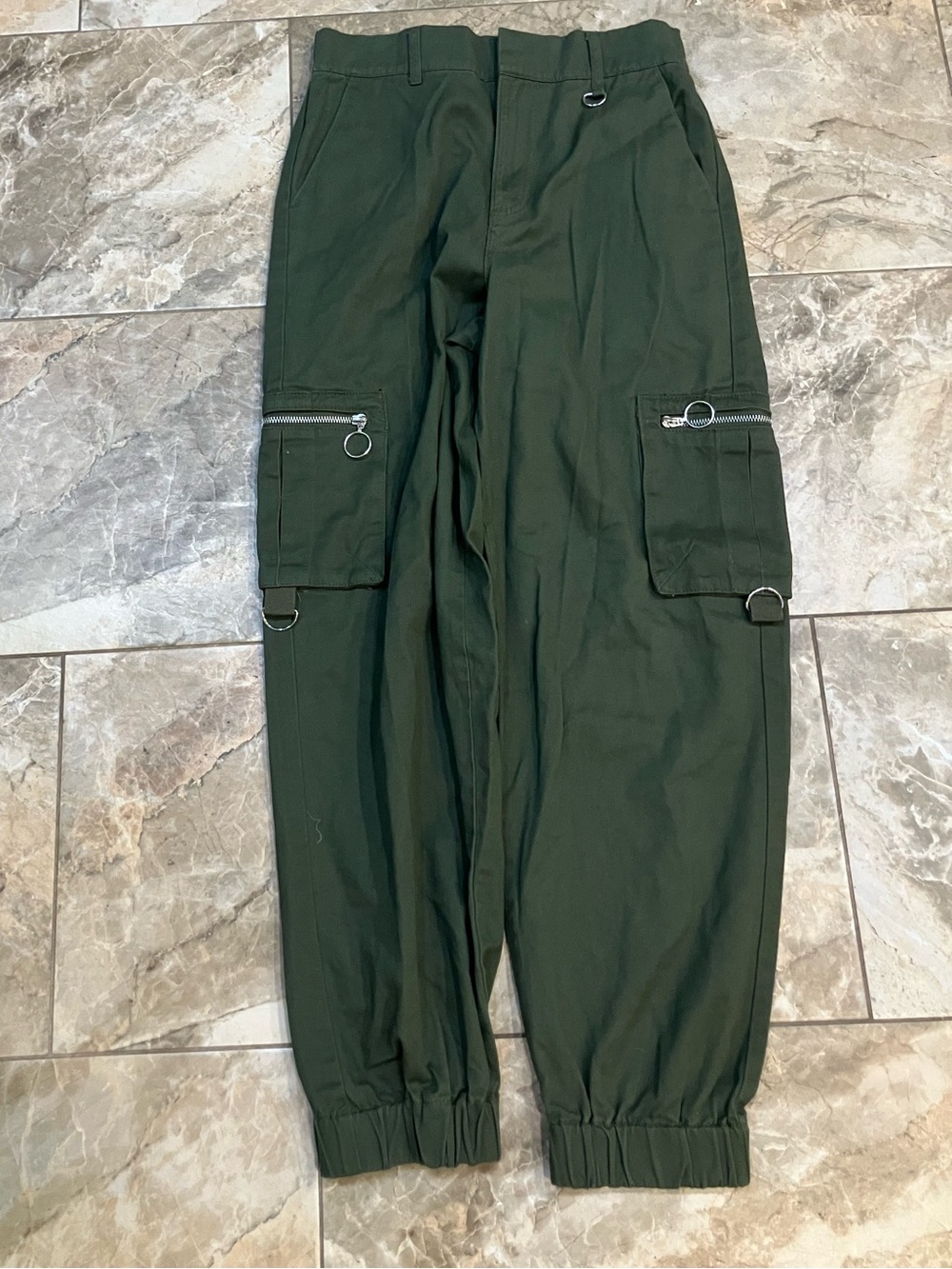 Forever 21 Olive Green Cargo Pant joggers